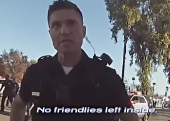 U0128004 Hostage rescues herself! part 2